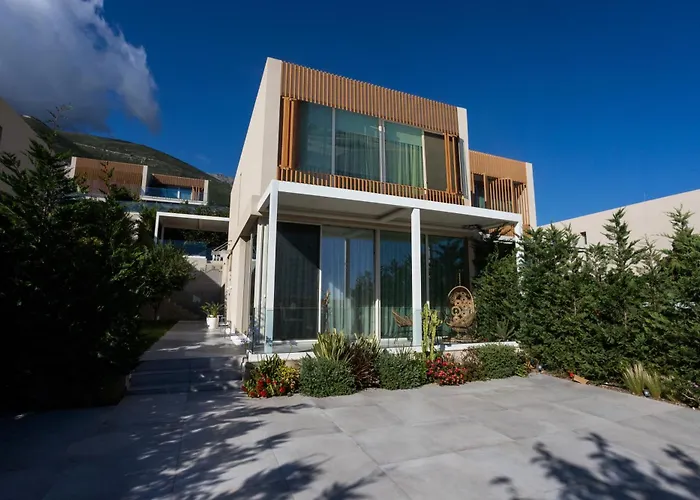 Sea Drive Luxury Vila Green Coast